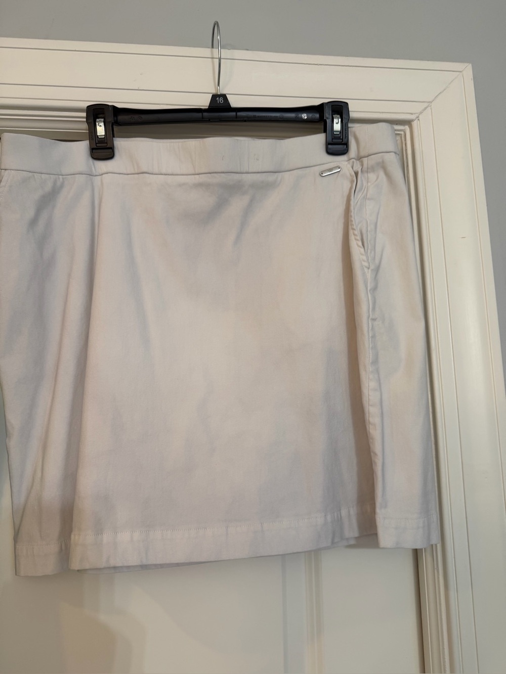 White nwot skirt  with pant liner  Mini Skirt